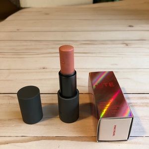 Bite beauty prismatic multistick Pink Pearl